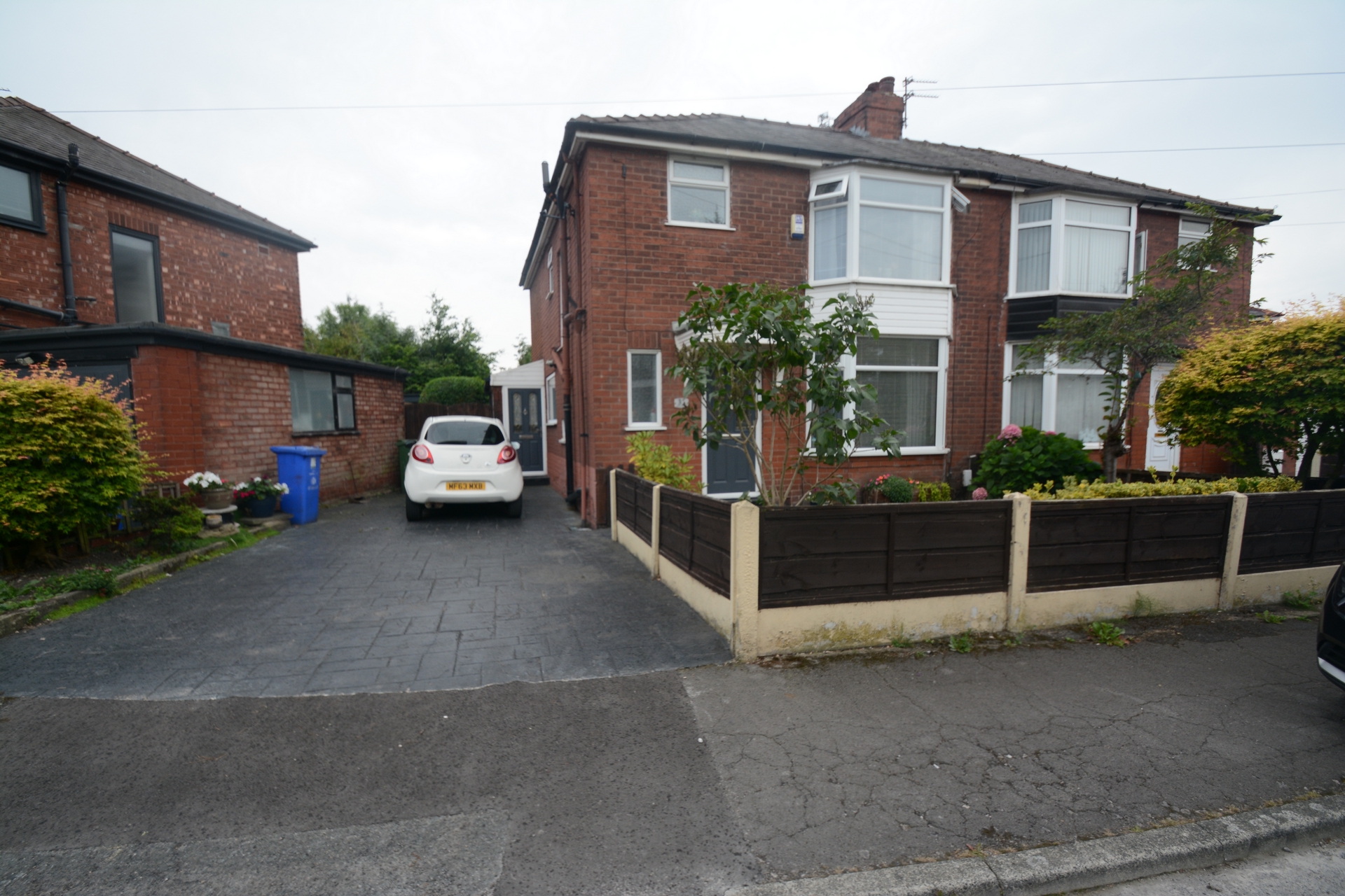 Property image for Waverley Crescent, Droylsden, M43 7WN